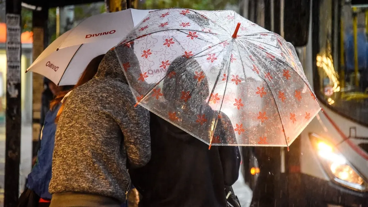 temporal-de-santa-rosa:-tres-meteorologos-anticipan-lluvias-y-ciclones-extratropicales-para-fines-de-agosto
