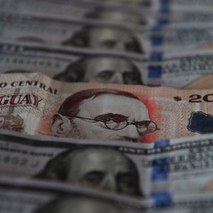 cuanto-sale-vivir-en-santiago-de-chile,-buenos-aires-y-montevideo?:-informe-revela-la-brecha-de-salarios-y-costo-de-vida