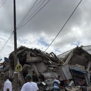 como-enviar-ayudas-para-los-damnificados-por-el-terremoto-de-7,4-en-choco?