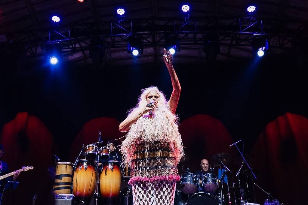 fafa-de-belem-celebra-50-anos-de-carreira-em-show-no-cine-joia,-em-sp