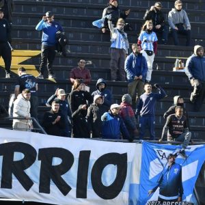 secuestro-de-un-omnibus-para-ir-a-un-partido-de-futbol-profesional:-la-identificacion-de-los-hinchas-de-cerro,-que-hace-la-policia-y-la-sancion-de-la-auf