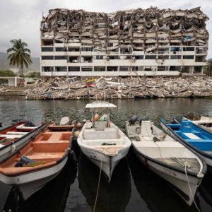 gobernador-de-vargas-dice-que-se-mantiene-restringido-el-uso-de-las-playas