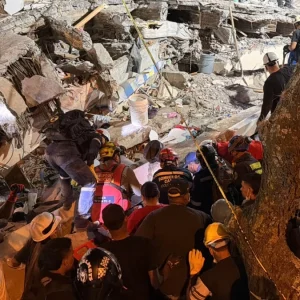mama-de-salomon,-bebe-de-dos-meses-rescatado-entre-los-escombros-en-cali-tras-el-terremoto-en-colombia,-sigue-desaparecida;-su-familia-clama-por-ayuda