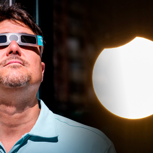 eclipse-solar-total-del-12-de-agosto:-horarios-en-espana,-donde-verlo-en-directo-y-que-gafas-usar-para-el-evento-astronomico