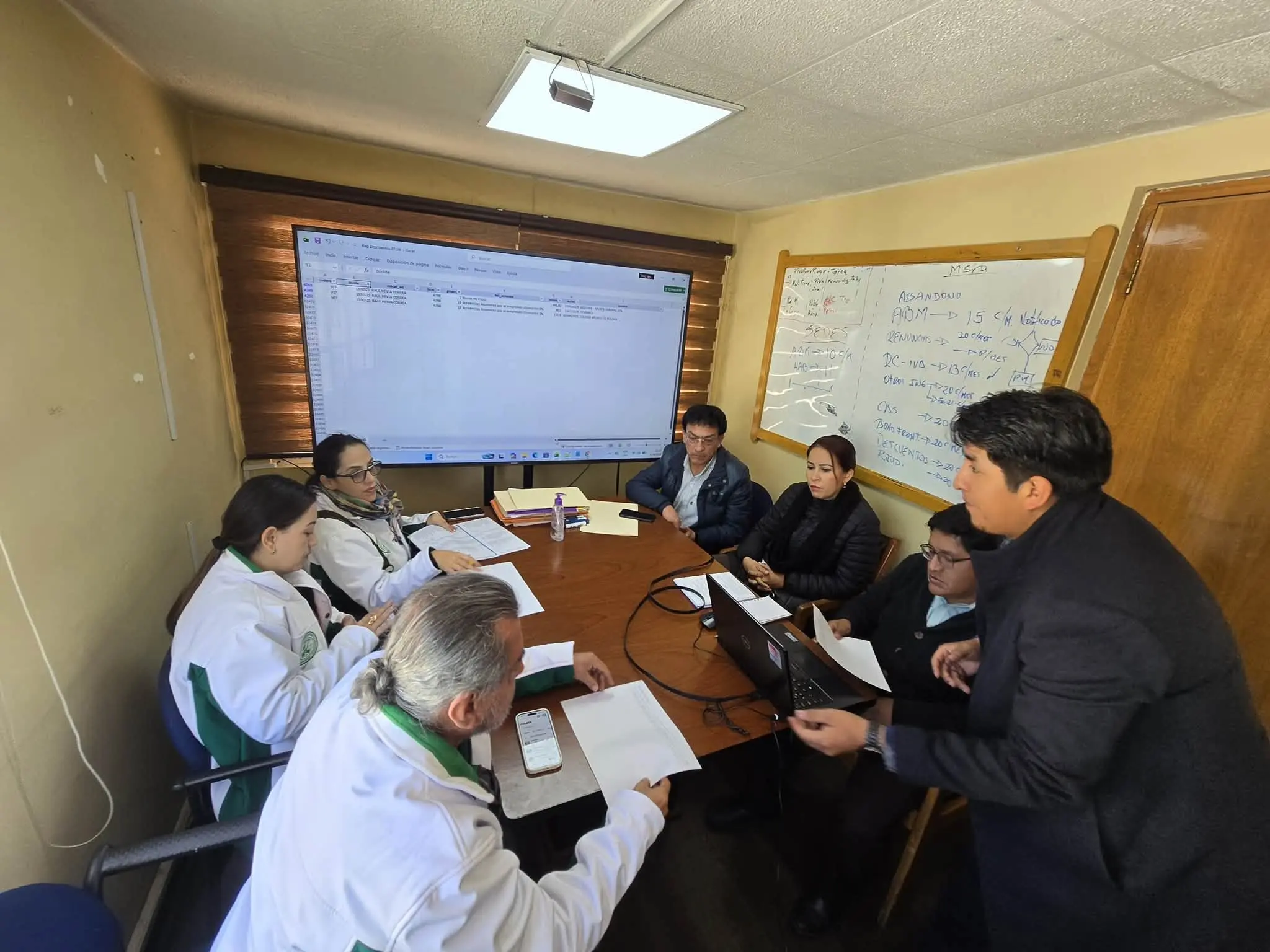 fesirmes-reclama-descuentos-a-profesionales-ante-el-ministerio-de-salud