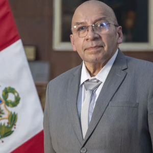 kurt-burneo:-los-congresistas-buscaron-congraciarse-con-sus-electores-aprobando-gastos-sin-financiamiento