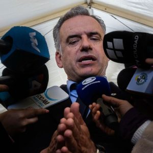 nueva-encuesta-de-opcion:-57%-evalua-de-forma-negativa-al-gobierno-y-19%-de-forma-positiva