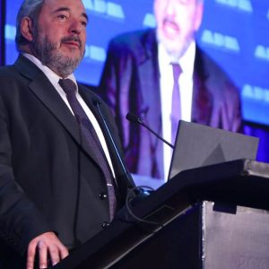 bergara-sobre-el-boton-de-panico-en-los-omnibus:-“no-es-la-intendencia-la-que-interviene”