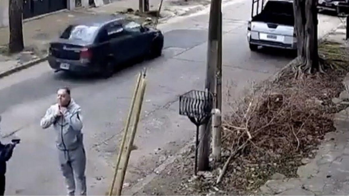 un-nene-de-12-anos-asalto-con-una-pistola-a-un-vecino