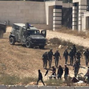 cisjordanie:-lambassadeur-des-etats-unis-en-israel-qualifie-dacte-de-terreur-le-siege-de-maisons-palestiniennes-par-des-colons-israeliens