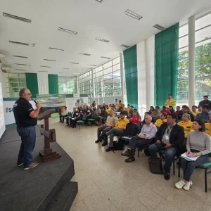 bolivia-y-seis-paises-fortalecen-la-lucha-contra-los-incendios-forestales