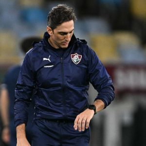 fluminense-anuncia-demissao-do-tecnico-luis-zubeldia