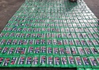 policia-apreende-carga-de-cocaina-com-adesivos-de-haaland-no-equador