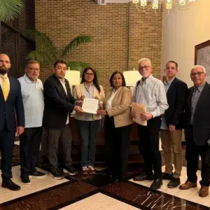 figuera-se-compromete-a-trabajar-por-liberar-presos-politicos-en-proximos-dias