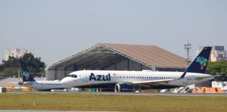 Azul reverte lucro e encerra 2º tri com prejuízo de R$ 1 bilhão após alta dos combustíveis azul-reverte-lucro-e-encerra-2o-tri-com-prejuizo-de-r$-1-bilhao-apos-alta-dos-combustiveis