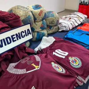 detienen-a-dos-sujetos-por-el-robo-de-implementos-deportivos-de-cd-la-serena-en-arica