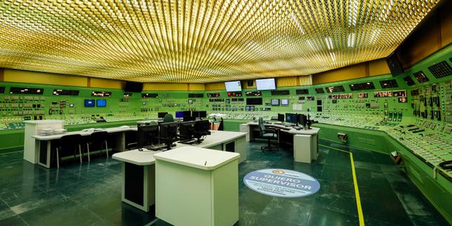 lespagne-prolonge-la-duree-dexploitation-de-la-centrale-nucleaire-dalmaraz,-la-plus-grande-du-pays,-jusquen2030