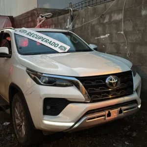 recuperan-dos-vehiculos-robados-y-detienen-a-tres-personas-en-la-region