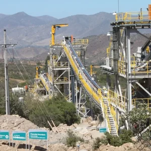 investigan-posible-filtracion-desde-minera-tres-valles-a-fuentes-de-agua-del-choapa