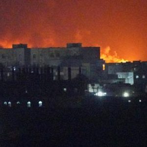 au-yemen,-des-frappes-des-rebelles-houthistes-font-huit-morts-a-moka