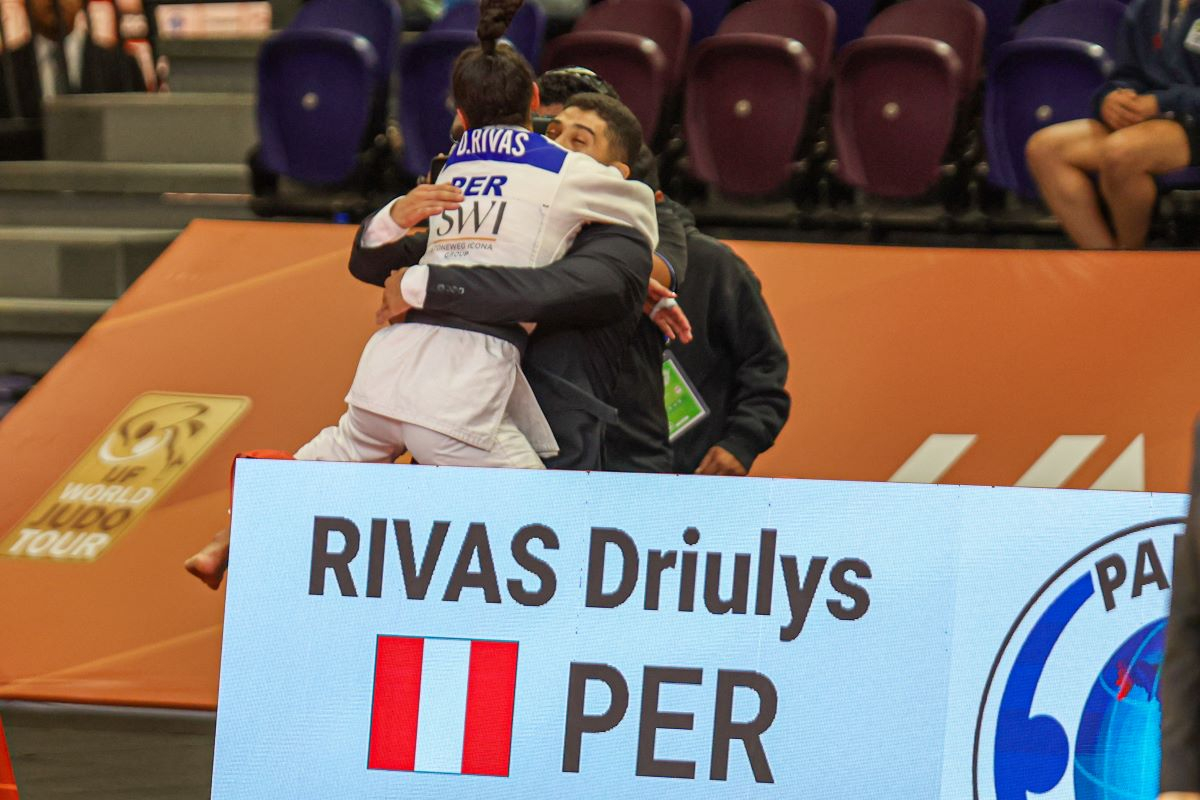 peru-gano-medalla-en-jornada-inaugural-del-grand-prix-lima-2026