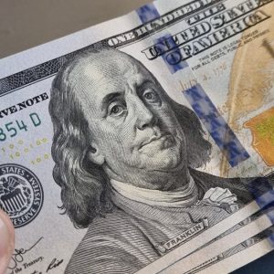 el-gobierno-publico-el-decreto-que-habilita-los-creditos-en-dolares-para-empresas-que-no-generan-divisas