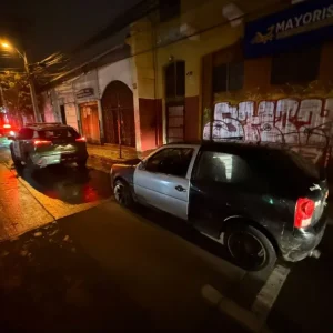 sorprenden-a-sujeto-robando-un-auto-en-pleno-centro-de-la-serena