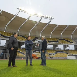 autoridades-supervisan-estadio-porteno-ante-encuentro-contra-platense