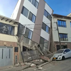 terremoto-de-7,4:-edificios-con-danos-en-varias-ciudades-de-colombia