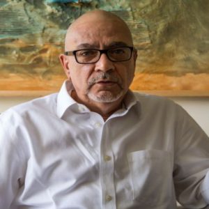 andres-caleca-y-la-mesa:-es-como-caminar-sobre-vidrio,-pero-aspiramos-a-una-transicion-democratica
