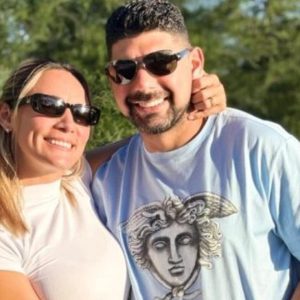 expelotero-albirrojo-se-casara-con-la-ex-de-diego-maradona?