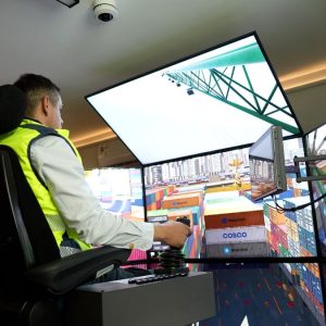 montecon-inauguro-un-centro-de-capacitacion-portuaria-con-un-simulador-de-gruas-unico-en-uruguay