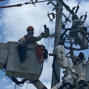 cali-recupera-el-100-%-de-la-energia-tras-el-terremoto-y-enfrenta-nuevos-mantenimientos-de-agua