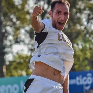 el-leon-guarani-apuesta-a-la-entrega-y-sacrificio-de-sus-futbolistas