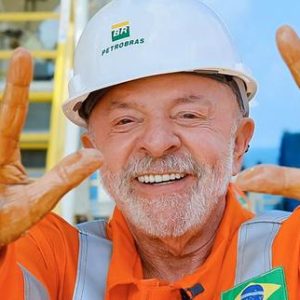 bresil:-lula-salue-la-decouverte-de-petrole-au-large-de-lamazonie,-quil-qualifie-de-passeport-pour-lavenir