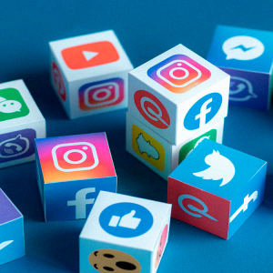 proyecto-de-ley-en-uruguay-busca-prohibir-las-redes-sociales-a-menores-de-15-anos-con-sanciones-de-hasta-340.000-dolares