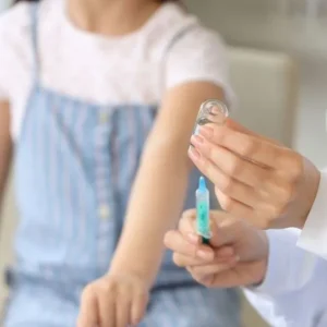 virus-respiratorios:-aumentan-hospitalizaciones-de-ninos-en-plena-campana