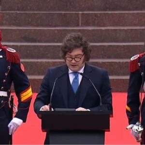 milei-says-freedom-faces-domestic-enemies,-calls-for-stronger-military