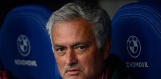 Mourinho é apresentado oficialmente pelo Real Madrid a portas fechadas mourinho-e-apresentado-oficialmente-pelo-real-madrid-a-portas-fechadas