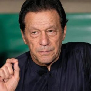 au-pakistan,-lex-premier-ministre-imran-khan-transfere-a-lhopital-pour-examens-medicaux-sur-ordre-de-la-cour-supreme