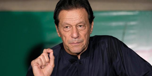 au-pakistan,-lex-premier-ministre-imran-khan-transfere-a-lhopital-pour-examens-medicaux-sur-ordre-de-la-cour-supreme