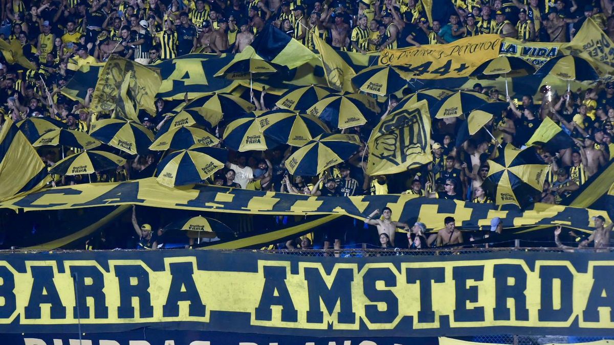 penarol-recibio-una-nueva-multa-por-sus-hinchas-y-el-club-espera-otro-fallo-por-incidentes-ante-wanderers-antes-de-ser-local-en-el-clasico-ante-nacional