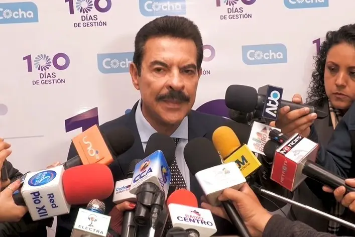 manfred-impulsa-federalismo-y-cuestiona-parches-a-la-cpe