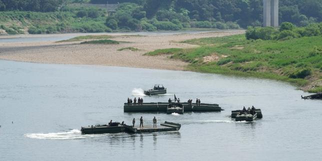 les-exercices-militaires-conjoints-de-la-coree-du-sud-et-des-etats-unis-ecourtes-de-six-jours,-annonce-seoul-apres-les-critiques-emises-par-trump