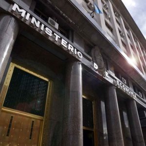 el-gobierno-consiguio-un-superavit-financiero-de-$244.897-millones-en-julio-y-acumula-0,1%-del-pbi-en-2026
