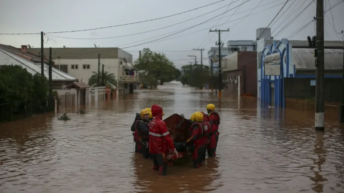 lo-que-antes-pasaba-cada-100-anos-puede-pasar-cada-3:-el-dato-sobre-las-olas-de-calor-que-expuso-un-uruguayo-experto-en-cambio-climatico