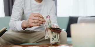 El BCRA reglamentó el crédito en dólares para empresas que no generan divisas: las claves y la letra chica de la normativa el-bcra-reglamento-el-credito-en-dolares-para-empresas-que-no-generan-divisas:-las-claves-y-la-letra-chica-de-la-normativa