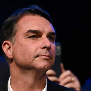a-solidao-de-flavio-b.