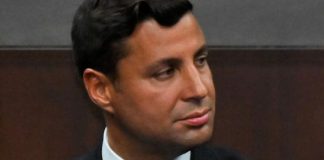 Le chef du renseignement équatorien, proche du président Noboa, meurt dans un accident dhélicoptère au Kenya le-chef-du-renseignement-equatorien,-proche-du-president-noboa,-meurt-dans-un-accident-dhelicoptere-au-kenya