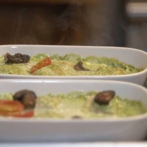 entre-la-tierra-y-las-nubes:-asi-se-cocina-el-menu-que-se-disfruta-a-10.000-m-de-altura